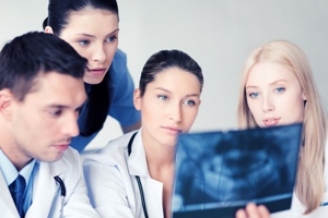 全身红疙瘩是怎么回事 全身红疙瘩是怎么回事