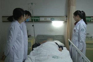 天天拿这种东西当水喝25岁小伙住进ICU检查完后医师都震动了…… 天天拿这种东西当水喝25岁小伙住进ICU检查完后医师都震动了……