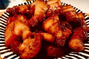 红烧肉最正宗的做法口感软糯甜美肥而不腻比饭馆做的还好吃 红烧肉最正宗的做法口感软糯甜美肥而不腻比饭馆做的还好吃