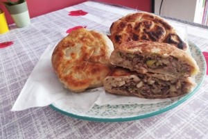 冬季这样做牛肉饼真好吃口感嫩滑肉馅新鲜比买的还好吃 冬季这样做牛肉饼真好吃口感嫩滑肉馅新鲜比买的还好吃