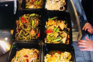 20元一只炸鸡8块钱的一份烤肉拌饭你吃到的究竟什么肉 20元一只炸鸡8块钱的一份烤肉拌饭你吃到的究竟什么肉