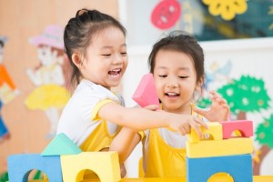 交朋友好困难当孩子说没有同学想跟我玩该怎么办 交朋友好困难当孩子说没有同学想跟我玩该怎么办