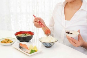 提示这3类晚餐虽丰富但却会让你的健康悄然溜走可别再吃了