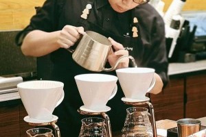 清晨的早餐摊与深夜的米其林造就梦一场的美食记 清晨的早餐摊与深夜的米其林造就梦一场的美食记