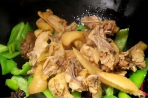 炒鸡肉万万不要直接焯水教你正确做法鸡肉新鲜入味还不发柴 炒鸡肉万万不要直接焯水教你正确做法鸡肉新鲜入味还不发柴