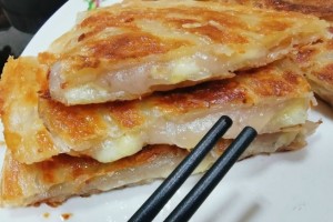 天冷了教你做懒人早餐饼制造简略外酥里嫩比馅饼还好吃