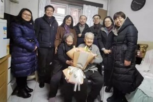 北京大学第六医院领导春节前看望慰劳医院老领导 北京大学第六医院领导春节前看望慰劳医院老领导