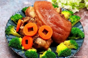 鹅妈妈压力锅食谱肥而不腻的东坡肘子