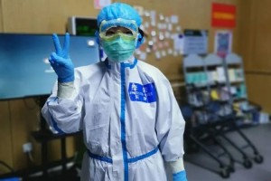 待到樱花绚丽你我同欢—记针灸十病区护理李岩 待到樱花绚丽你我同欢—记针灸十病区护理李岩
