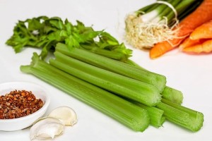 3月别错过这个菜调脂调压护肠道惋惜更有养分的部分都被扔了