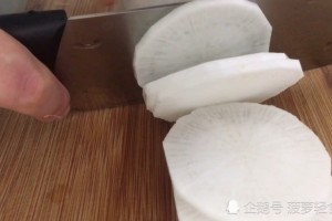 白萝卜低卡菜又来了清淡鲜香超简略0失利好吃助消化 白萝卜低卡菜又来了清淡鲜香超简略0失利好吃助消化
