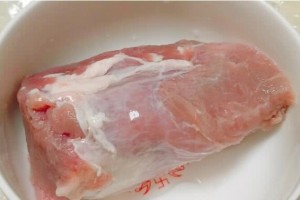 肉丁应该怎样切咱们教给你 肉丁应该怎样切咱们教给你