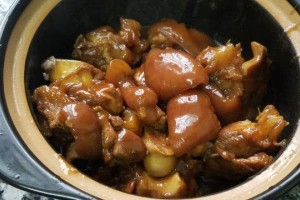 酱焖猪脚的做法鲜香甘旨又下饭滋味很棒的一道家常菜 酱焖猪脚的做法鲜香甘旨又下饭滋味很棒的一道家常菜