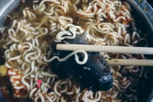假设给你一百万一辈子只能吃这4款泡面我打赌99%选图4 假设给你一百万一辈子只能吃这4款泡面我打赌99%选图4