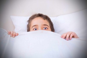 婴儿打挺是什么意思婴儿打挺头后仰正常吗 婴儿打挺是什么意思婴儿打挺头后仰正常吗